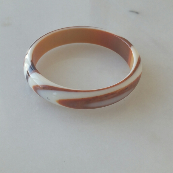 Vintage Bangle - Picture 3 of 5